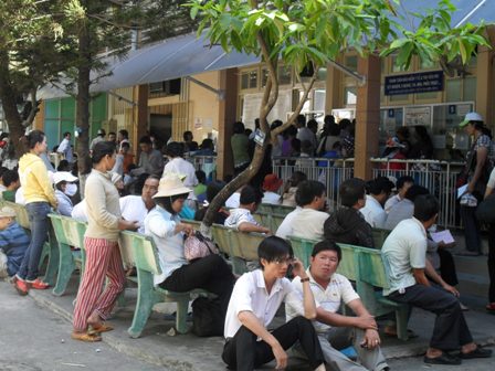 TP Hồ Chí Minh Các bệnh viện đang phải đối mặt với 5 vấn đề nổi cộm